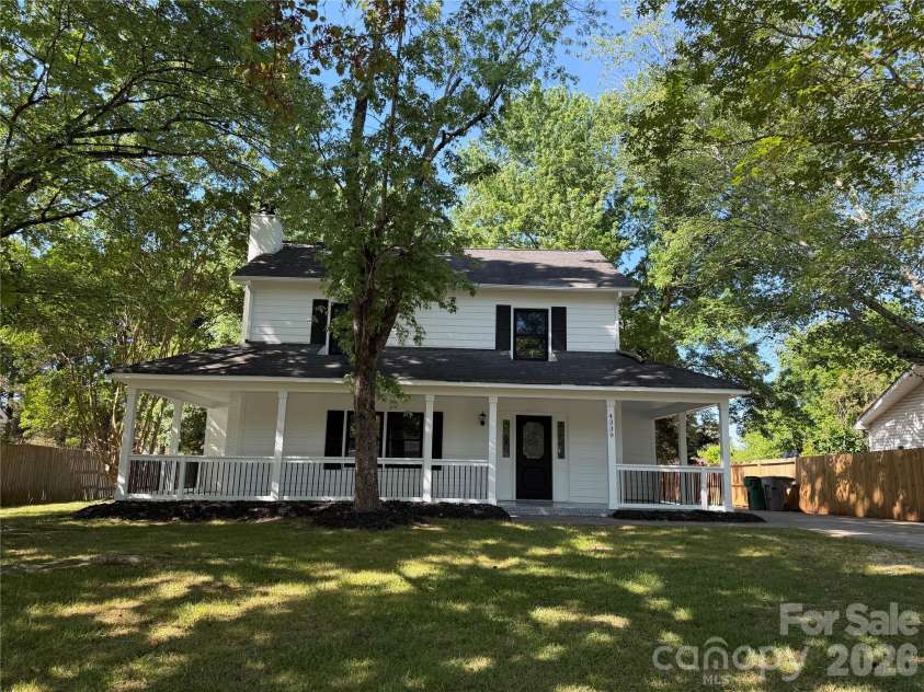 4339 Bathurst Drive, Charlotte, NC 28227.  MLS# CAR4374926, YatesRealty ID 20577. 