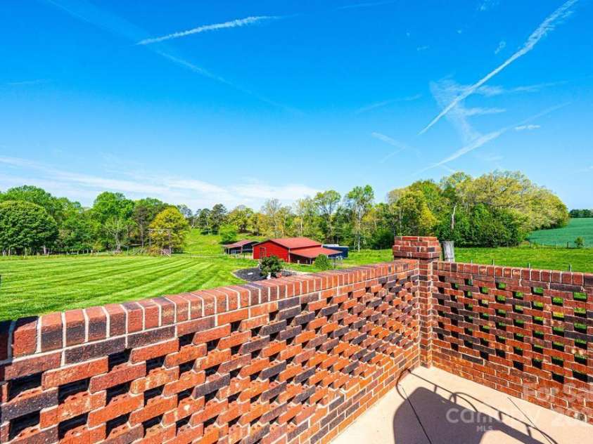 5544 Quail Creek Drive, Granite Falls, NC 28630.  MLS# CAR4225286, YatesRealty ID 20577. 