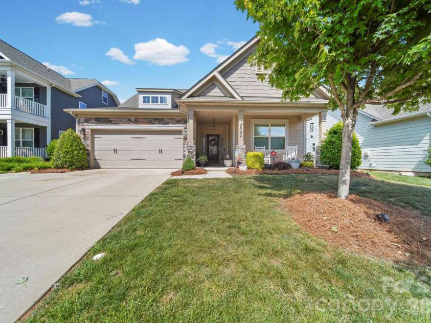 3294 Kelsey Plaza, Kannapolis, NC 28081.  MLS# CAR4377177, YatesRealty ID 20579. 