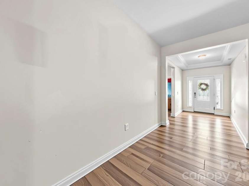 3294 Kelsey Plaza, Kannapolis, NC 28081.  MLS# CAR4377177, YatesRealty ID 20579. 