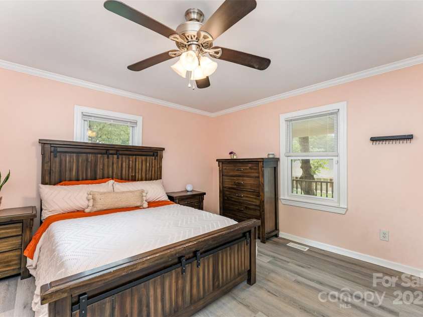 910 A Street, Kannapolis, NC 28081.  MLS# CAR4264488, YatesRealty ID 20579. 