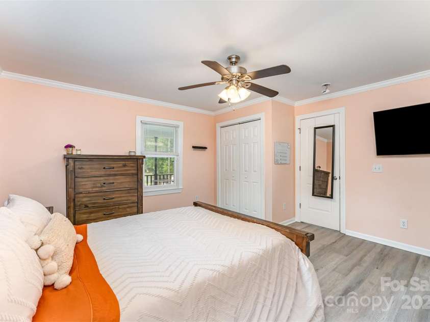 910 A Street, Kannapolis, NC 28081.  MLS# CAR4264488, YatesRealty ID 20579. 