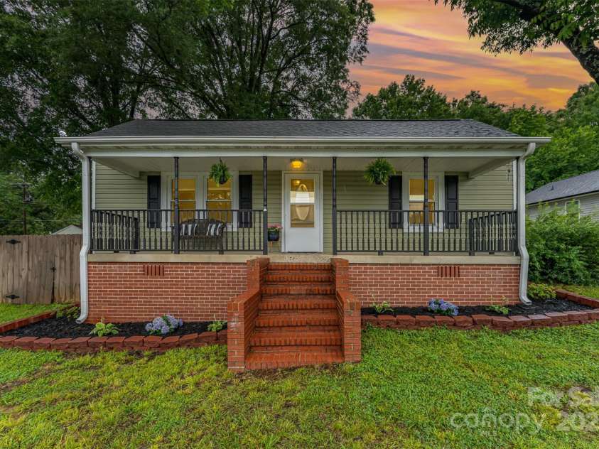 910 A Street, Kannapolis, NC 28081.  MLS# CAR4264488, YatesRealty ID 20579. Welcome Home!