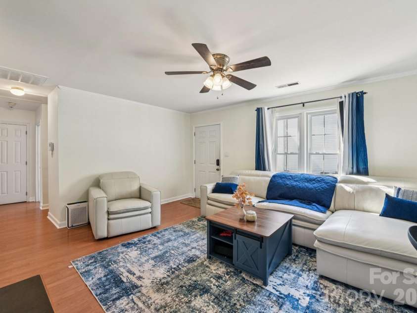6025 Crape Myrtle Lane, Charlotte, NC 28216.  MLS# CAR4327865, YatesRealty ID 2058. 
