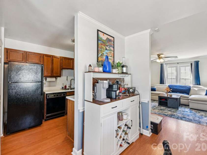 6025 Crape Myrtle Lane, Charlotte, NC 28216.  MLS# CAR4327865, YatesRealty ID 2058. 