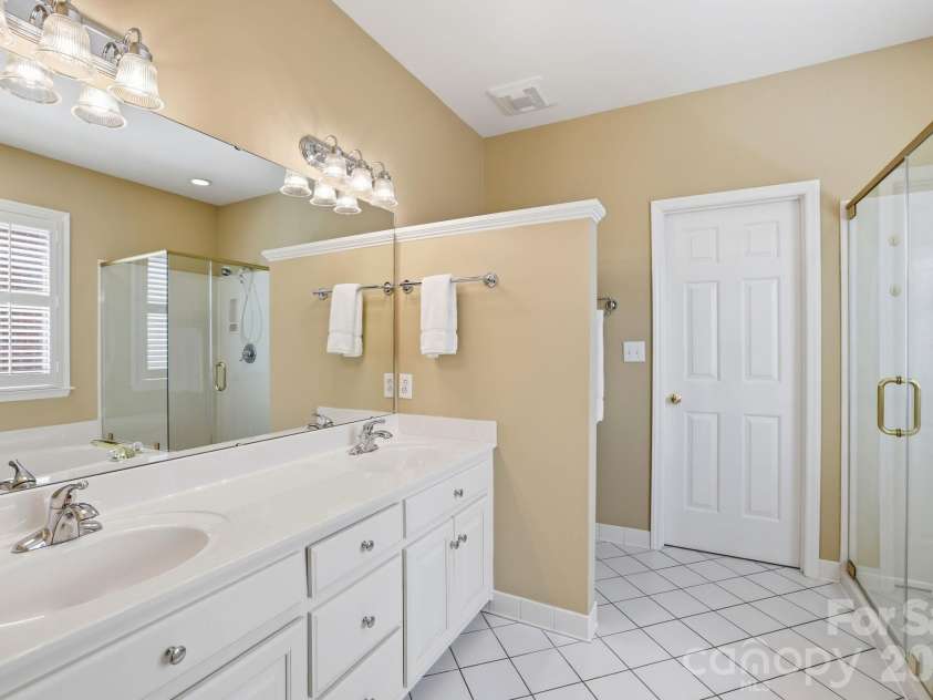 5306 Berrywood Lane, Monroe, NC 28110.  MLS# CAR4378812, YatesRealty ID 20580. 