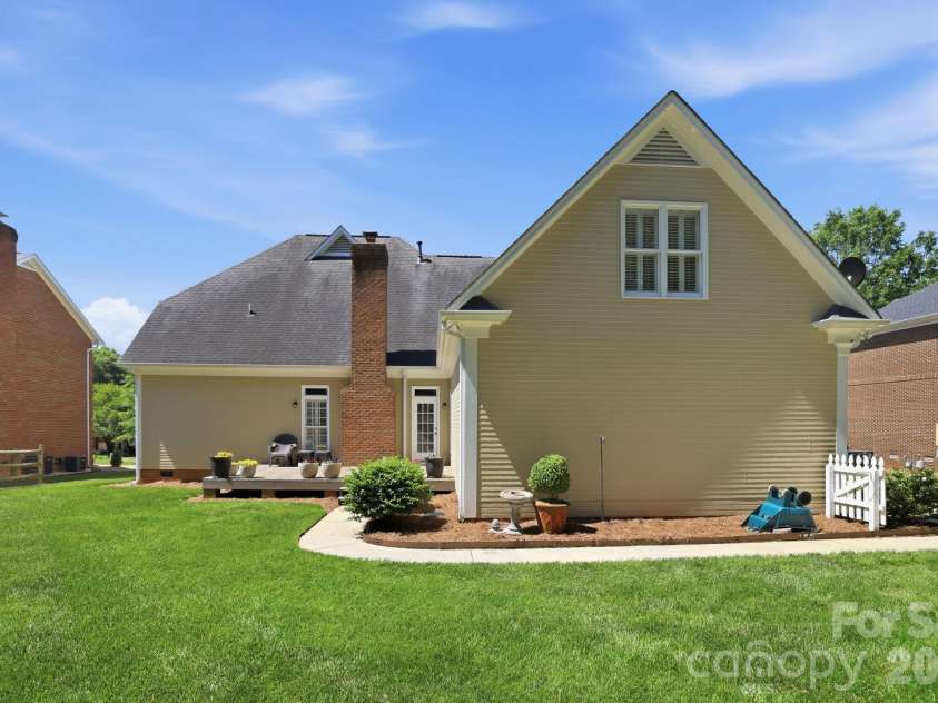5306 Berrywood Lane, Monroe, NC 28110.  MLS# CAR4378812, YatesRealty ID 20580. 