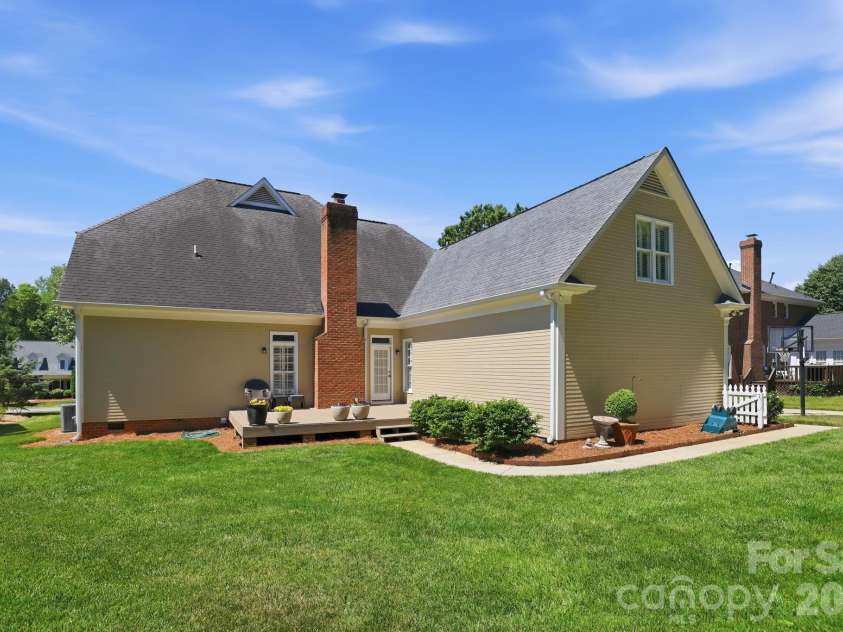 5306 Berrywood Lane, Monroe, NC 28110.  MLS# CAR4378812, YatesRealty ID 20580. 