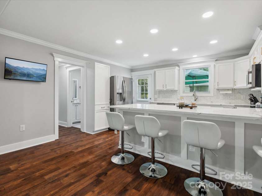 195 Bluebird Lane, Salisbury, NC 28146.  MLS# CAR4259402, YatesRealty ID 20581. Kitchen