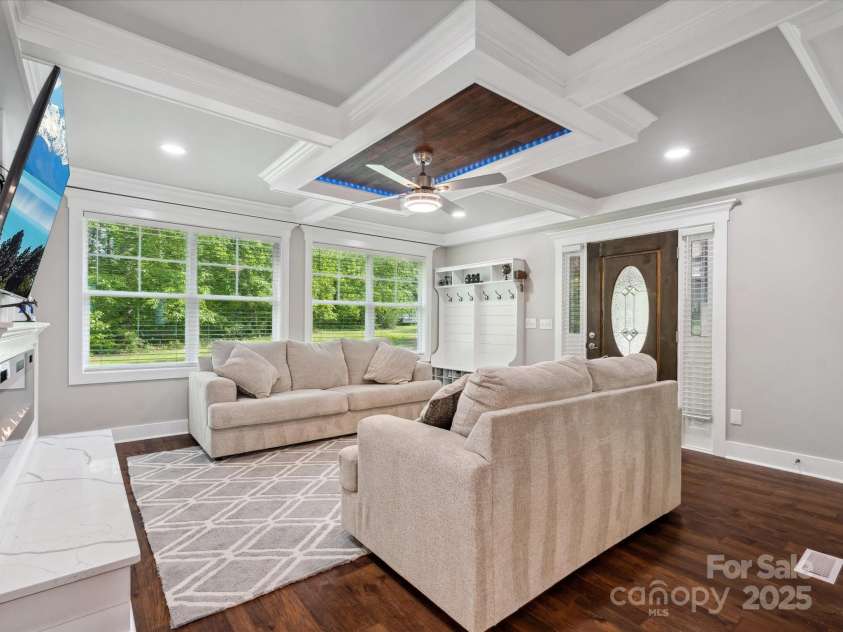 195 Bluebird Lane, Salisbury, NC 28146.  MLS# CAR4259402, YatesRealty ID 20581. Living Room