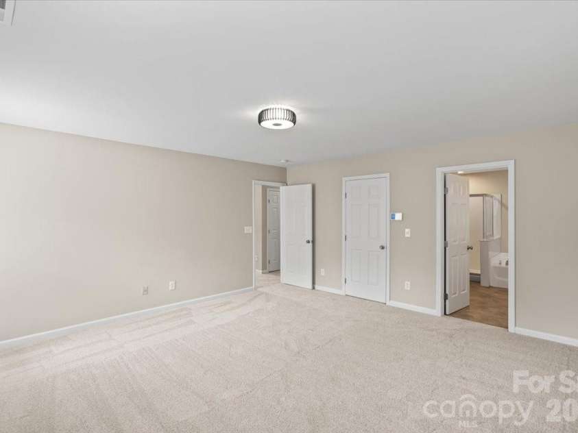 7934 Harbor Ridge Court, Denver, NC 28037.  MLS# CAR4374308, YatesRealty ID 20581. 