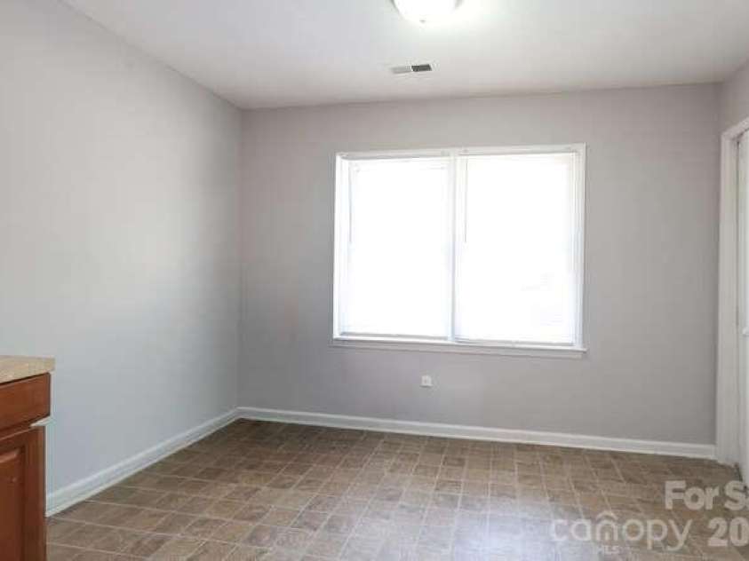 1401 Mauney Avenue, Gastonia, NC 28052.  MLS# CAR4363159, YatesRealty ID 20582. 