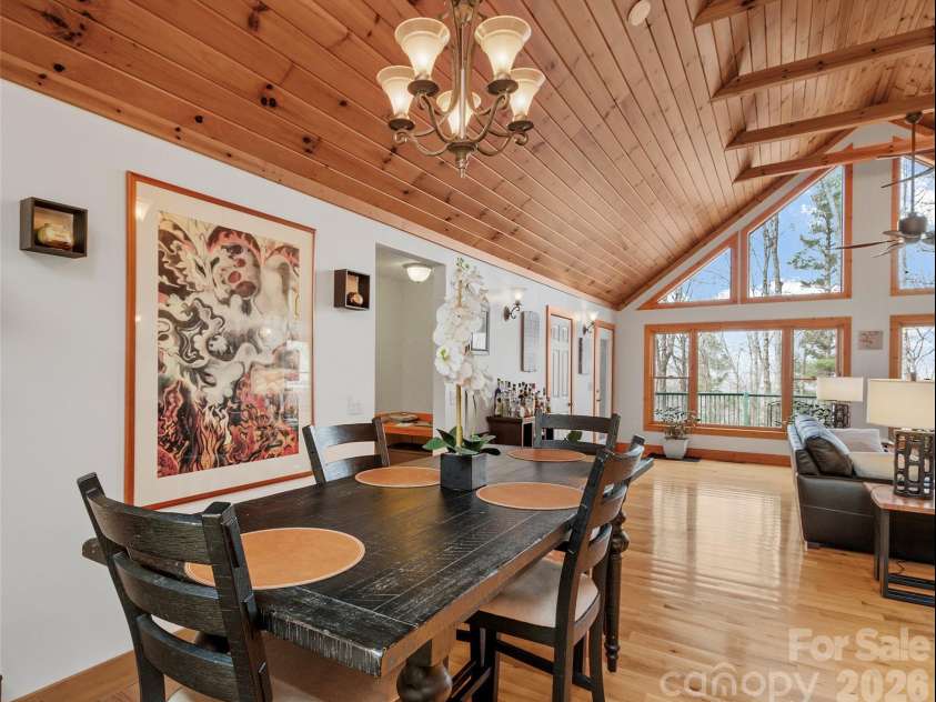 462 Little Mountain Road, Bakersville, NC 28705.  MLS# CAR4372951, YatesRealty ID 20583. 