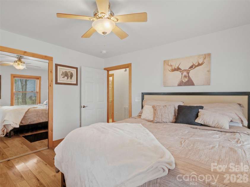 462 Little Mountain Road, Bakersville, NC 28705.  MLS# CAR4372951, YatesRealty ID 20583. 