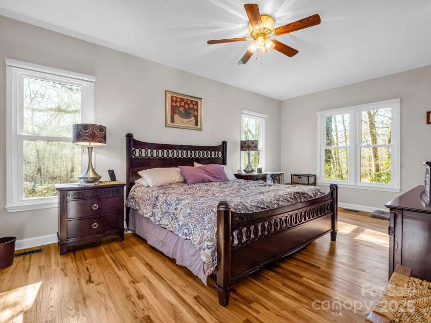 84 Usdasdi Drive, Brevard, NC 28712.  MLS# CAR4205380, YatesRealty ID 20583. 