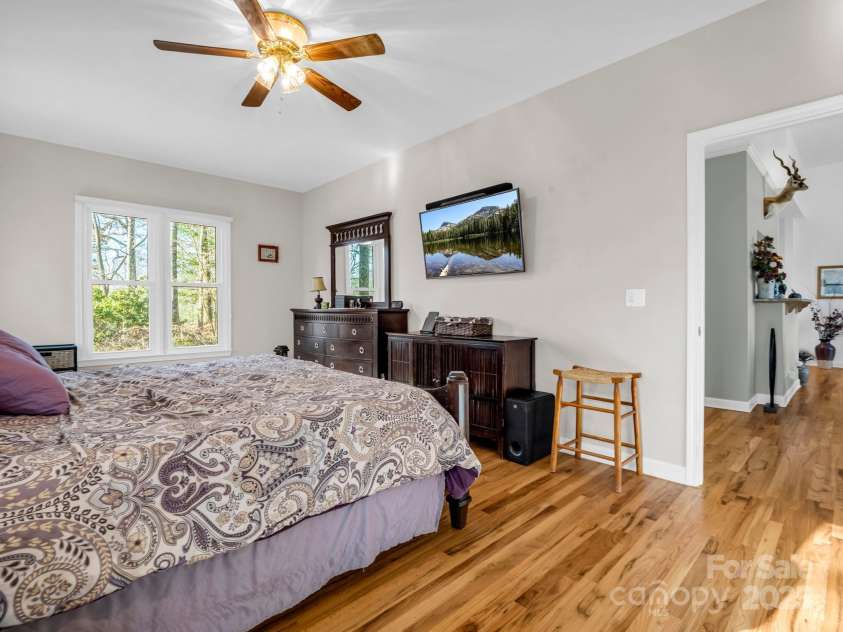 84 Usdasdi Drive, Brevard, NC 28712.  MLS# CAR4205380, YatesRealty ID 20583. 