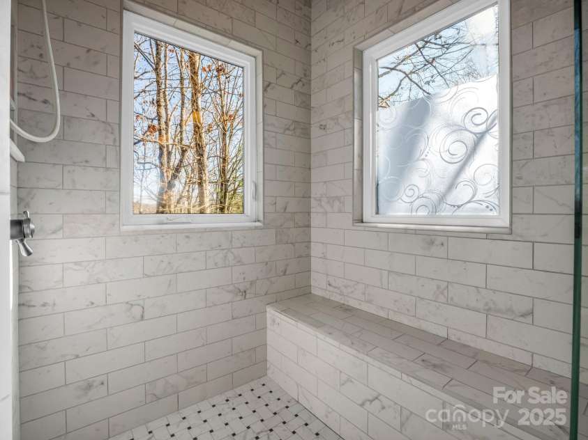 84 Usdasdi Drive, Brevard, NC 28712.  MLS# CAR4205380, YatesRealty ID 20583. 