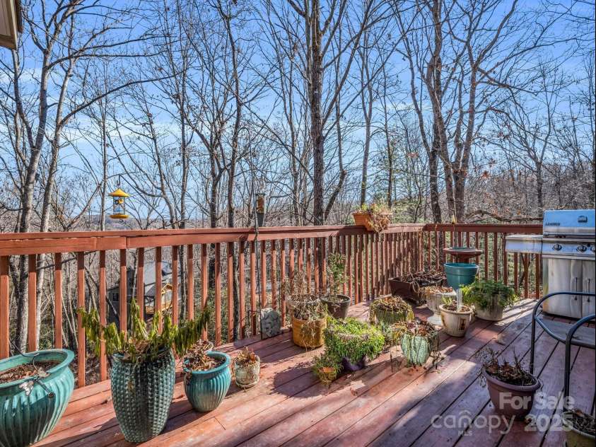 84 Usdasdi Drive, Brevard, NC 28712.  MLS# CAR4205380, YatesRealty ID 20583. 