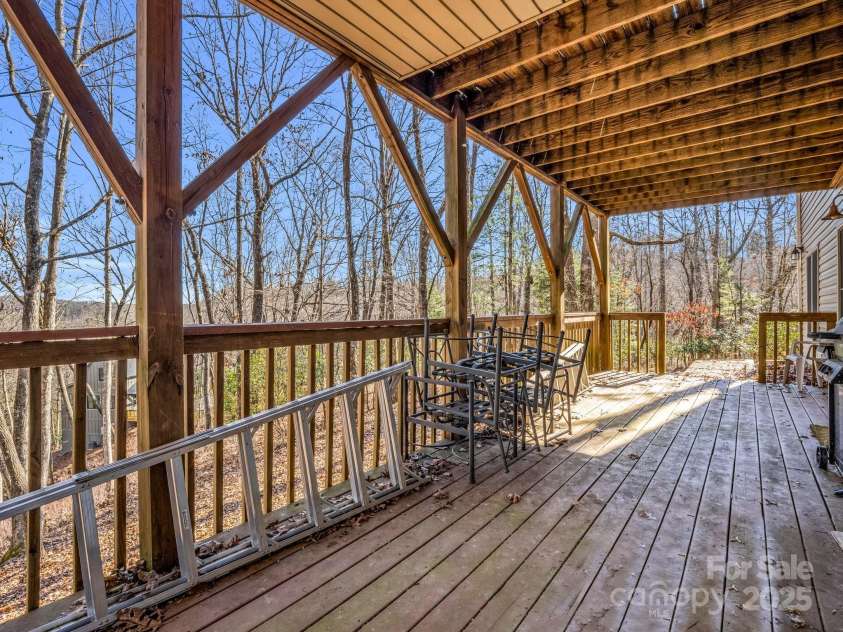 84 Usdasdi Drive, Brevard, NC 28712.  MLS# CAR4205380, YatesRealty ID 20583. 