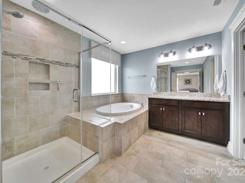 2015 Knocktree Drive, Indian Trail, NC 28079.  MLS# CAR4255380, YatesRealty ID 20584. 