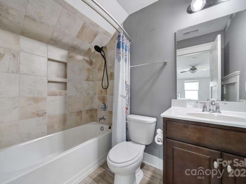 2015 Knocktree Drive, Indian Trail, NC 28079.  MLS# CAR4255380, YatesRealty ID 20584. 