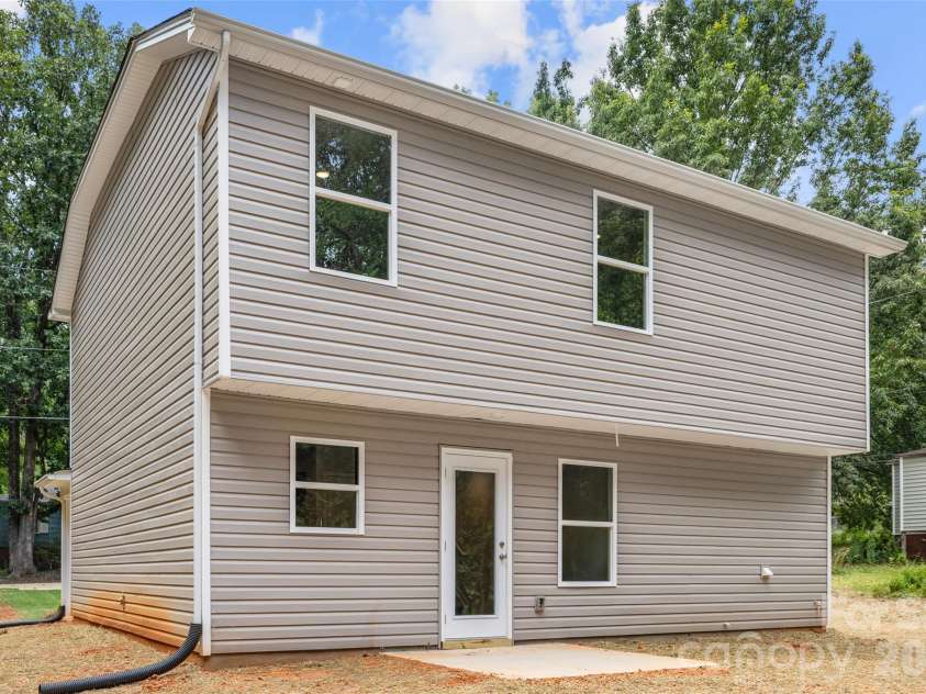 2315 Old Blackmon Lane, Lancaster, SC 29720.  MLS# CAR4378132, YatesRealty ID 20585. 
