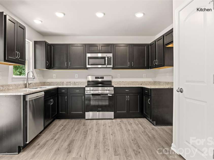 2315 Old Blackmon Lane, Lancaster, SC 29720.  MLS# CAR4378132, YatesRealty ID 20585. 