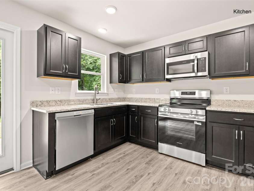 2315 Old Blackmon Lane, Lancaster, SC 29720.  MLS# CAR4378132, YatesRealty ID 20585. 