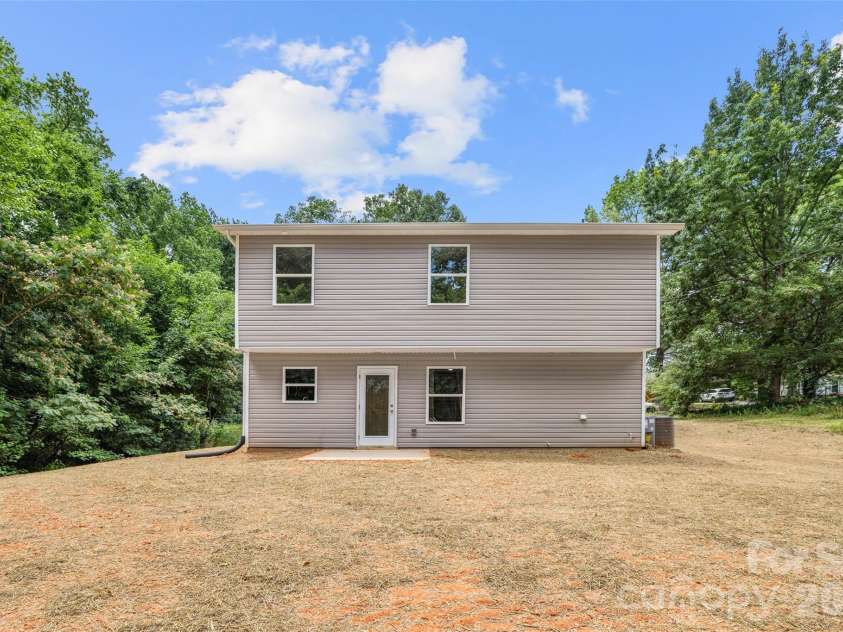2315 Old Blackmon Lane, Lancaster, SC 29720.  MLS# CAR4378132, YatesRealty ID 20585. 
