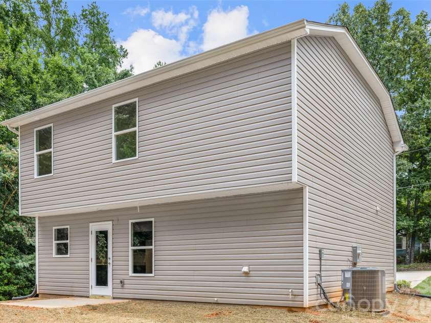 2315 Old Blackmon Lane, Lancaster, SC 29720.  MLS# CAR4378132, YatesRealty ID 20585. 
