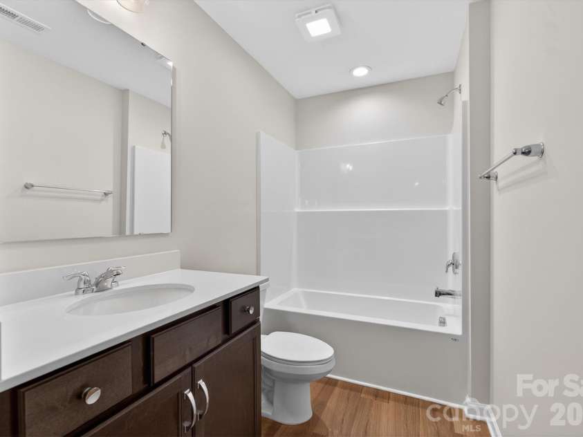 2234 Camber Drive, Gastonia, NC 28054.  MLS# CAR4314341, YatesRealty ID 20587. Bath 3
