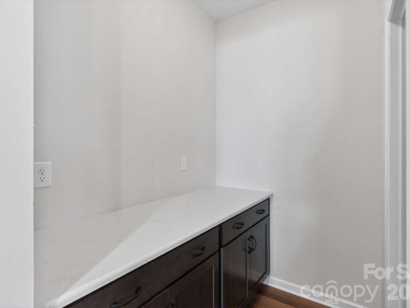 2234 Camber Drive, Gastonia, NC 28054.  MLS# CAR4314341, YatesRealty ID 20587. Butler's Pantry