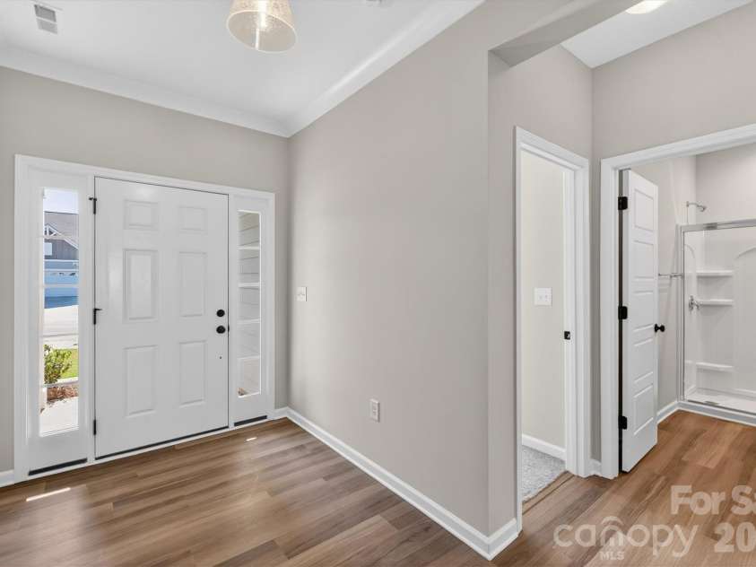 2234 Camber Drive, Gastonia, NC 28054.  MLS# CAR4314341, YatesRealty ID 20587. Foyer