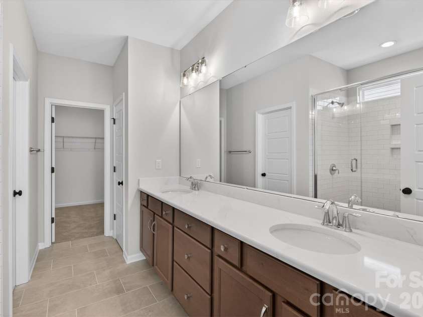 2234 Camber Drive, Gastonia, NC 28054.  MLS# CAR4314341, YatesRealty ID 20587. Premier Bath