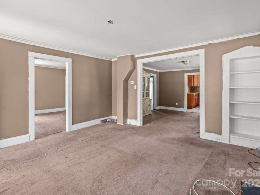 2809 Main Street, Kannapolis, NC 28081.  MLS# CAR4259233, YatesRealty ID 20587. 