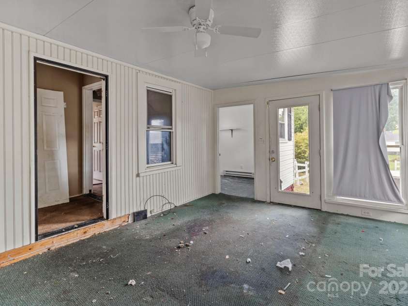 2809 Main Street, Kannapolis, NC 28081.  MLS# CAR4259233, YatesRealty ID 20587. 