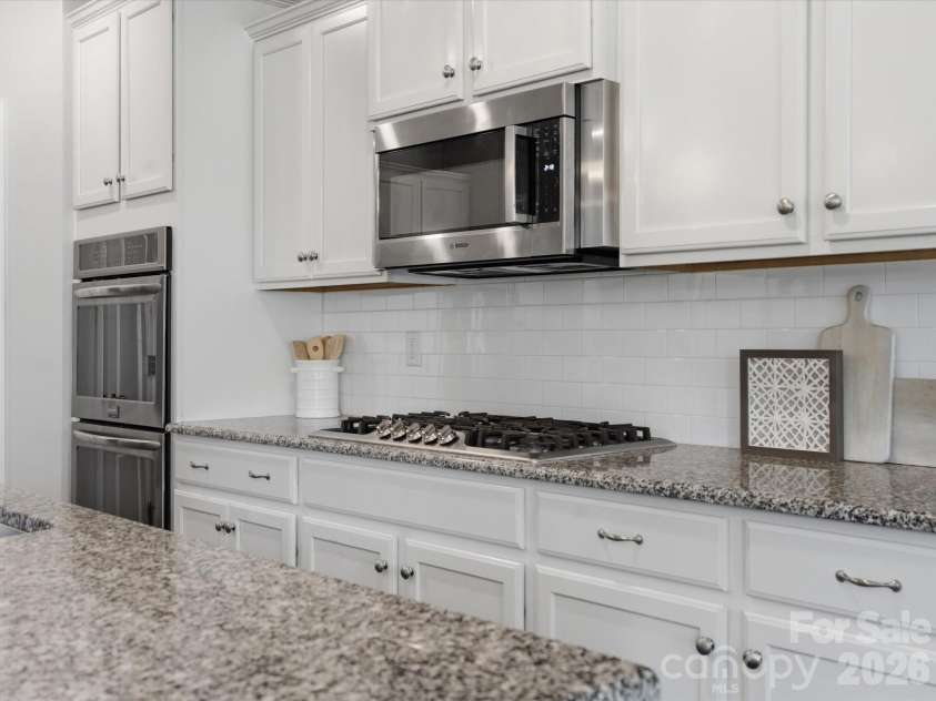 932 Twin Valley Way, Fort Mill, SC 29715.  MLS# CAR4363929, YatesRealty ID 20588. 