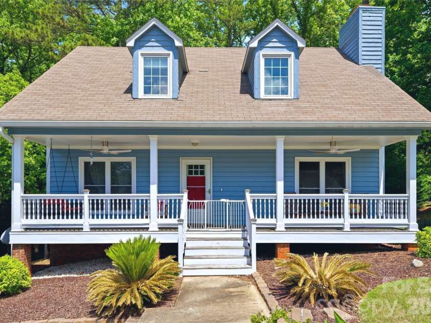 3066 Point Clear Drive, Fort Mill, SC 29708.  MLS# CAR4373528, YatesRealty ID 20589. 