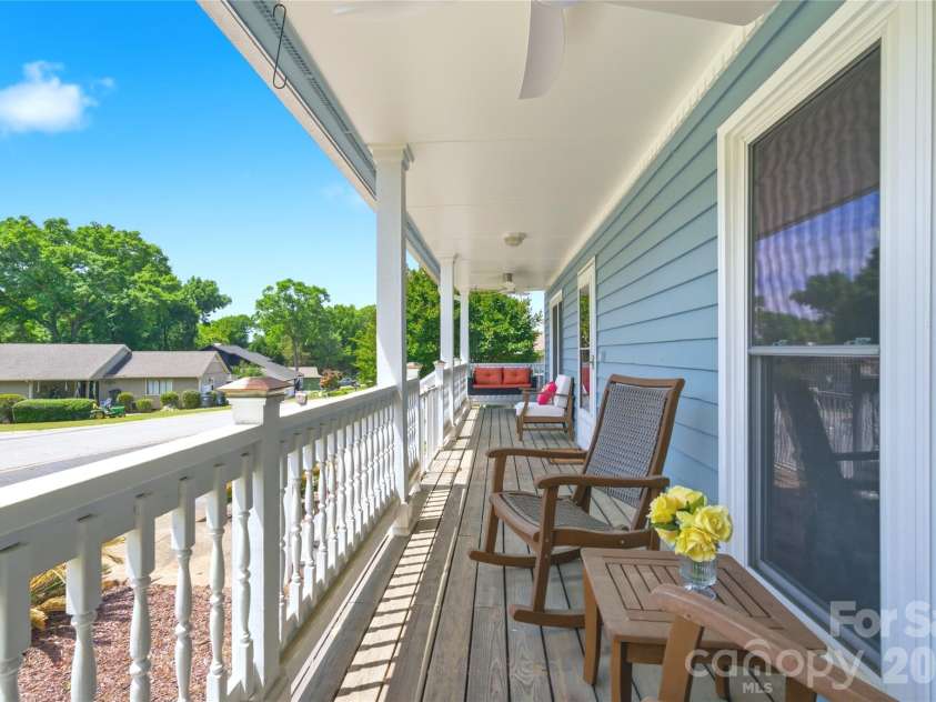 3066 Point Clear Drive, Fort Mill, SC 29708.  MLS# CAR4373528, YatesRealty ID 20589. 
