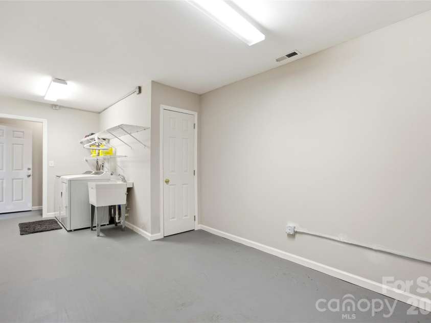 3066 Point Clear Drive, Fort Mill, SC 29708.  MLS# CAR4373528, YatesRealty ID 20589. 