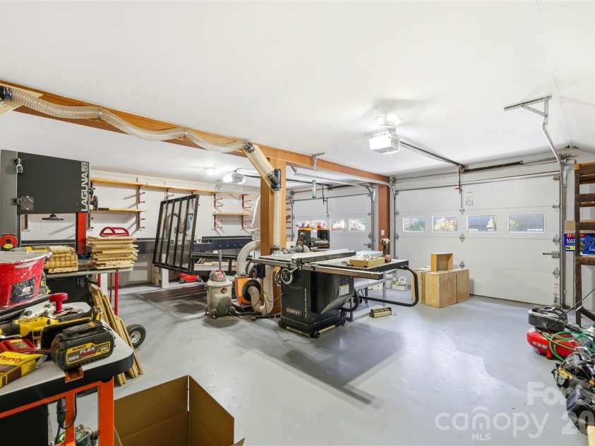 3066 Point Clear Drive, Fort Mill, SC 29708.  MLS# CAR4373528, YatesRealty ID 20589. 
