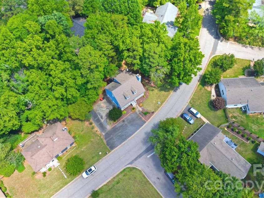 3066 Point Clear Drive, Fort Mill, SC 29708.  MLS# CAR4373528, YatesRealty ID 20589. 
