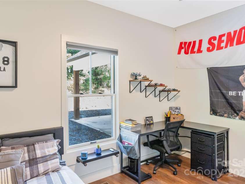 100 Kinloch Lane, Clyde, NC 28721.  MLS# CAR4305971, YatesRealty ID 2059. 