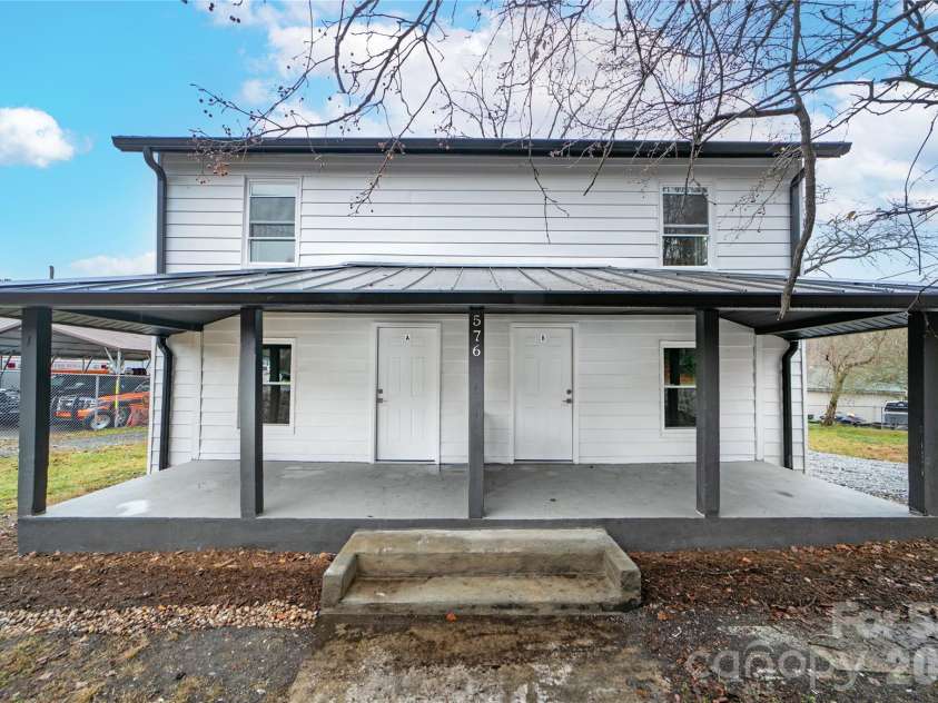 576 Pickens Highway, Rosman, NC 28722.  MLS# CAR4327921, YatesRealty ID 2059. 