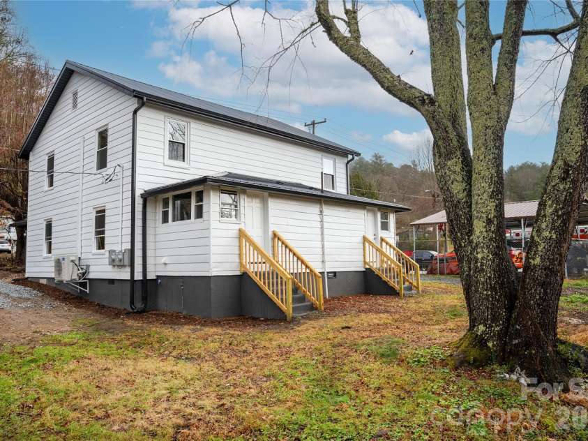 576 Pickens Highway, Rosman, NC 28722.  MLS# CAR4327921, YatesRealty ID 2059. 