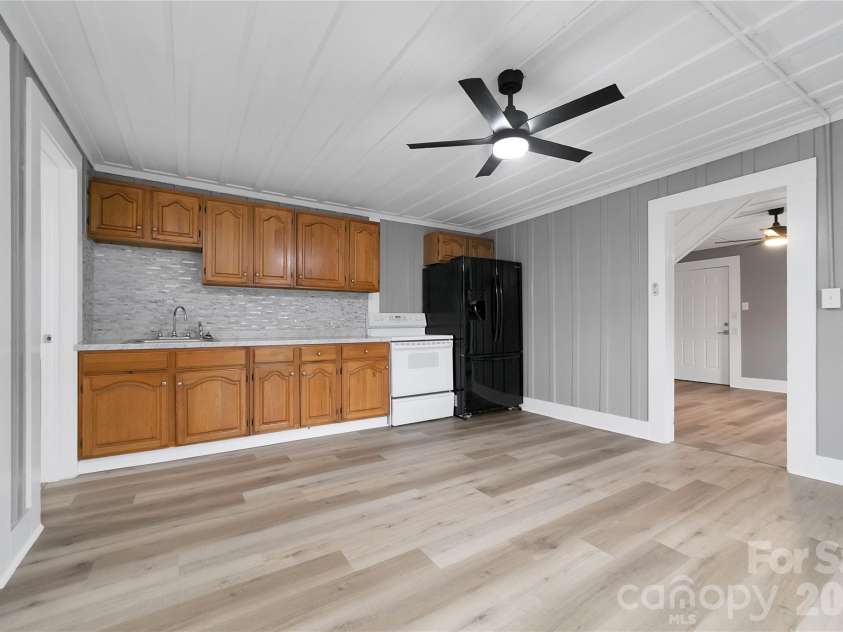 576 Pickens Highway, Rosman, NC 28722.  MLS# CAR4327921, YatesRealty ID 2059. 