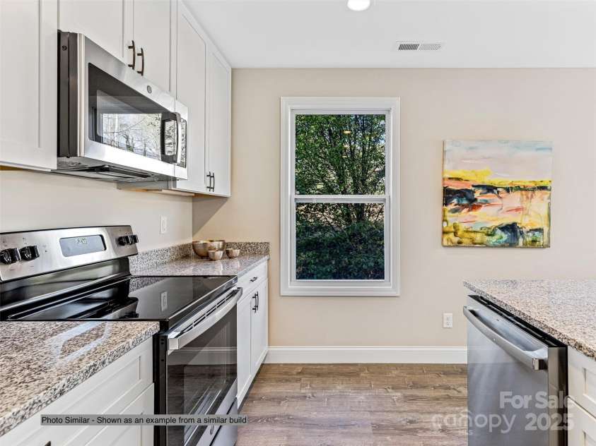 430 Hague Drive, Columbus, NC 28722.  MLS# CAR4208330, YatesRealty ID 20591. 