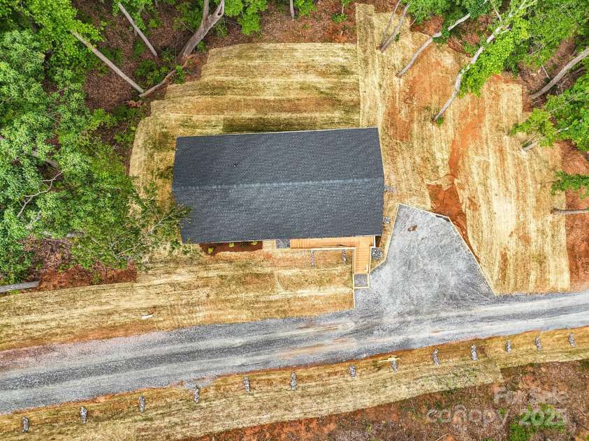 430 Hague Drive, Columbus, NC 28722.  MLS# CAR4208330, YatesRealty ID 20591. 