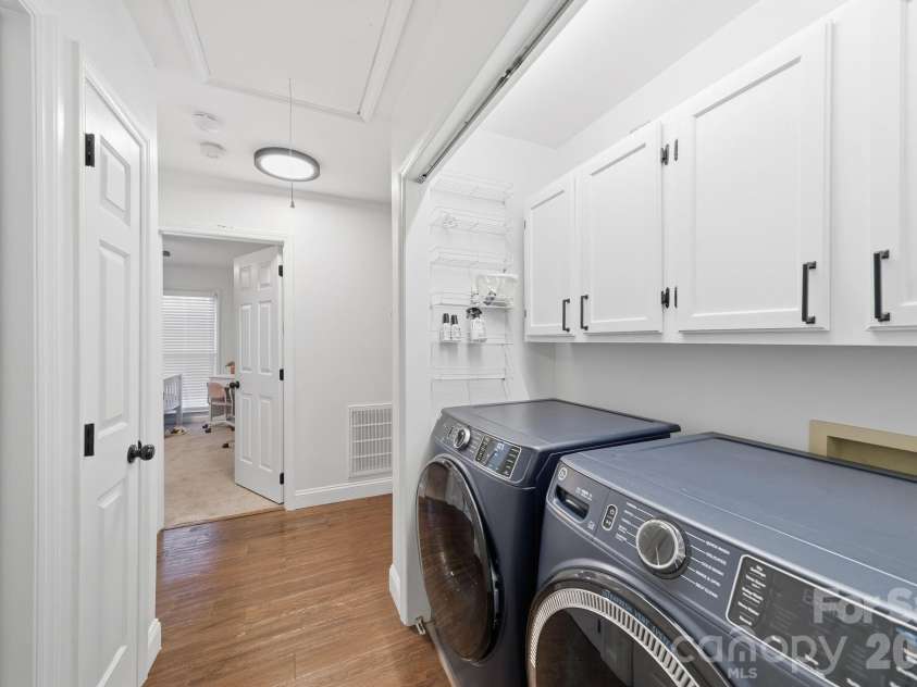 5204 Tedorill Lane, Charlotte, NC 28226.  MLS# CAR4320520, YatesRealty ID 20591. 