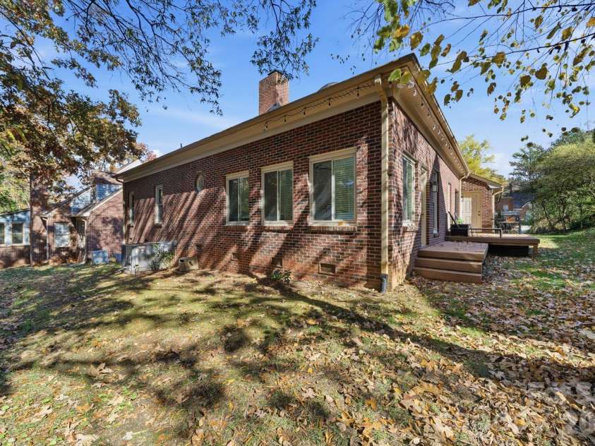 5204 Tedorill Lane, Charlotte, NC 28226.  MLS# CAR4320520, YatesRealty ID 20591. Backyard